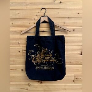 Y2K The Twilight Saga New Moon I Run With Wolves Graphic Cotton Tote Bag